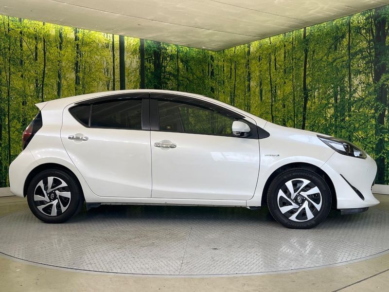 2019 Toyota Aqua DAA-NHP10 (UW-6a79428becbd1)[13]