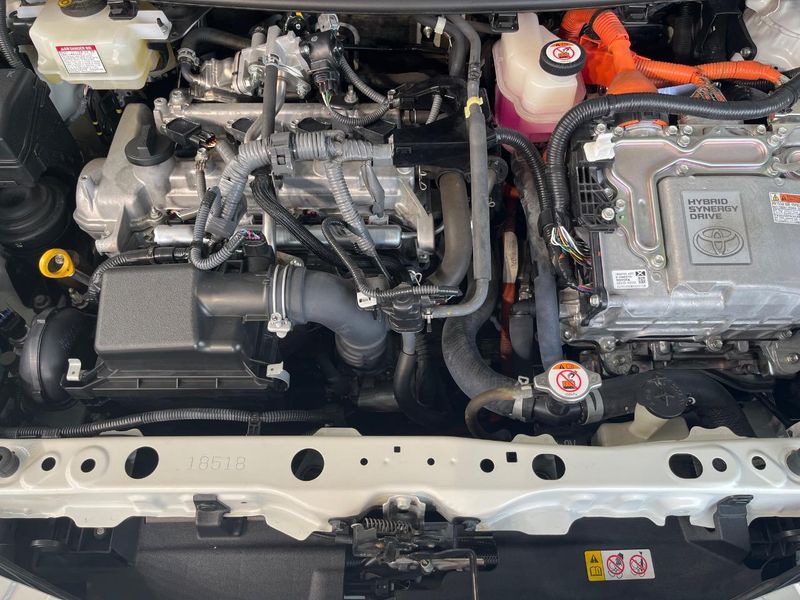 2019 Toyota Aqua DAA-NHP10 (UW-6a79428becbd1)[6]