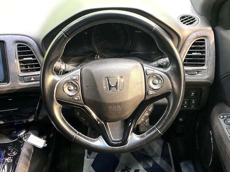 2016 Honda Vezel DAA-RU3 (UW-6a7942c0790fb)[16]