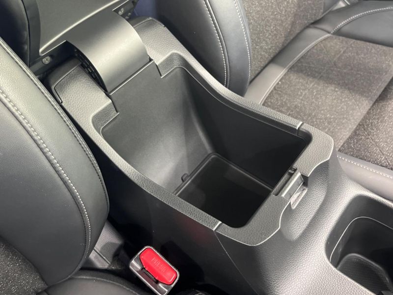 2021 Honda Vezel 6AA-RV5 (UW-6a7942c5bd5ca)[27]