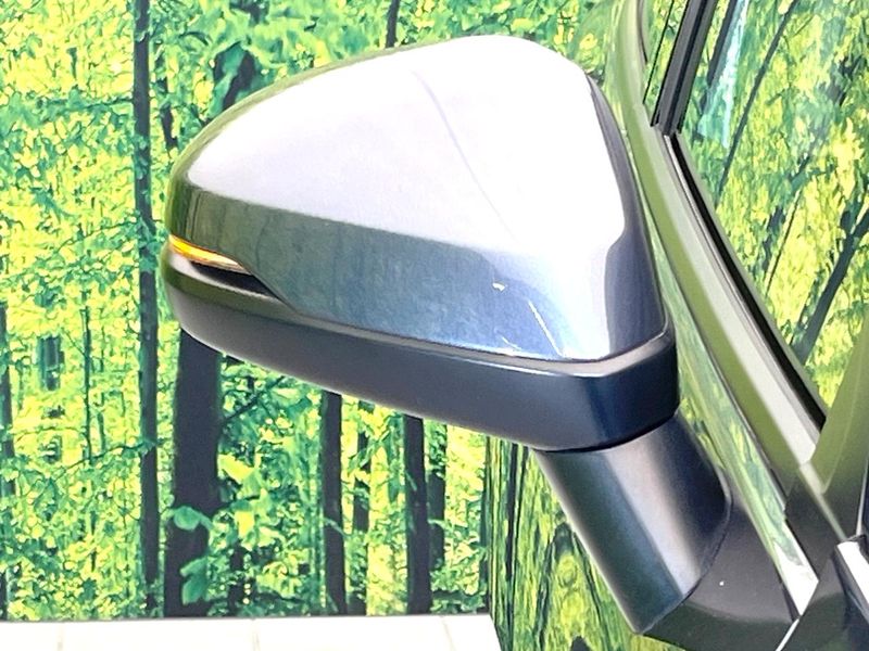 2022 Honda Vezel 6AA-RV5 (UW-6a7942ca13ecf)[6]