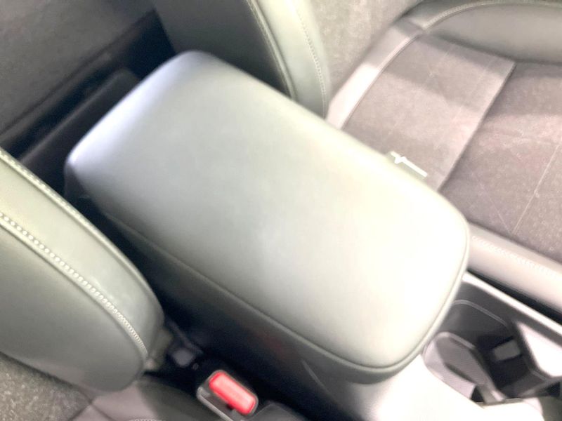 2024 Honda Vezel 6AA-RV5 (UW-6a7942ccf2d7d)[28]