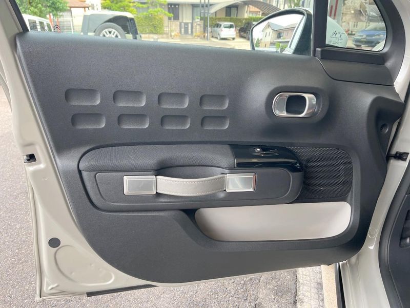 2018 Citroen C3 ABA-B6HN01 (UW-6a79431057c30)[19]