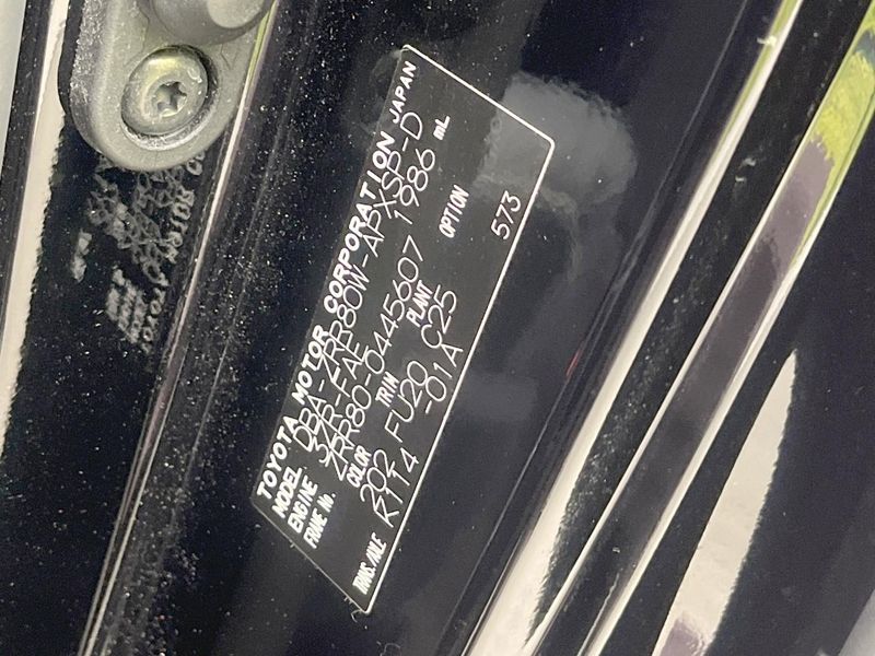 2018 Toyota Noah DBA-ZRR80W (UW-6a79434c41add)[1]