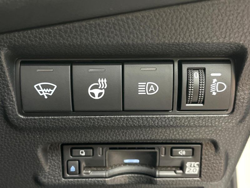 2025 Toyota Corolla Cross 6AA-ZVG13 (UW-6a794363024f1)[12]