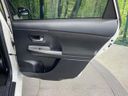 2014 Toyota Prius α DAA-ZVW41W (UW-6a79436cba742)[24]