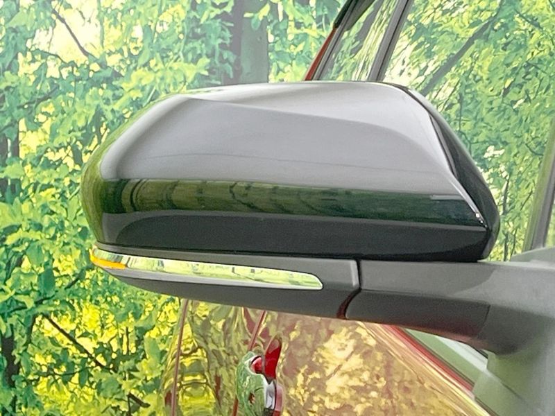 2019 Toyota Prius PHV DLA-ZVW52 (UW-6a79437bd4d41)[9]