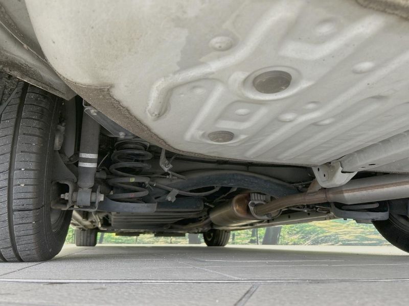 2018 Toyota Voxy DAA-ZWR80W (UW-6a794387dd86a)[16]