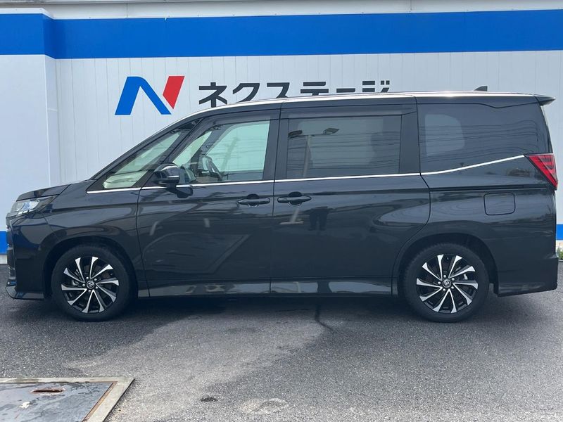 2023 Toyota Noah 6AA-ZWR90W (UW-6a794390d0f01)[20]