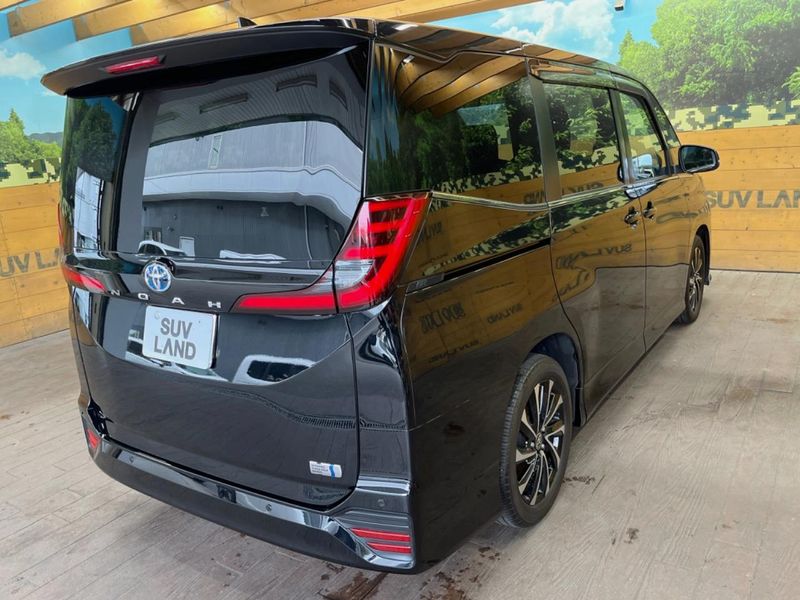 2024 Toyota Noah 6AA-ZWR90W (UW-6a794395ba6bc)[26]