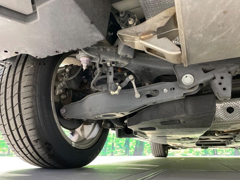 2020 Toyota C-HR 6AA-ZYX11 (UW-6a7943a4299b9)[17]