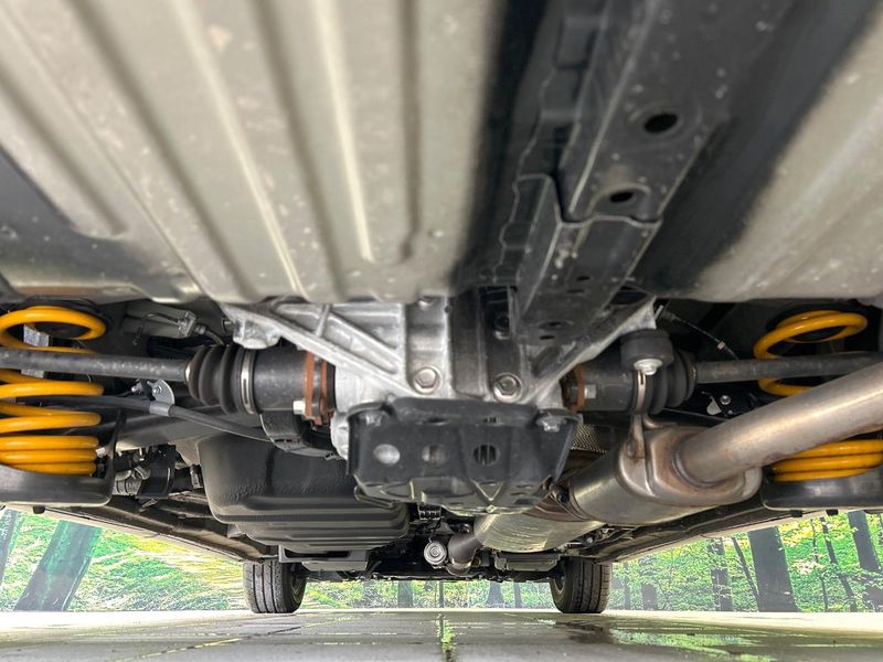 2017 Toyota Estima Hybrid DAA-AHR20W (UW-6a7a9138d4042)[24]