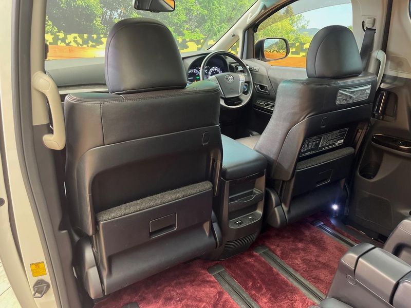 2014 Toyota Alphard Hybrid DAA-ATH20W (UW-6a7a913db6fe2)[26]
