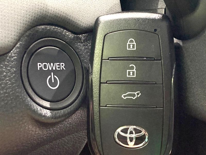 2026 Toyota RAV4 6AA-AXAN64 (UW-6a7a9149e38a8)[4]