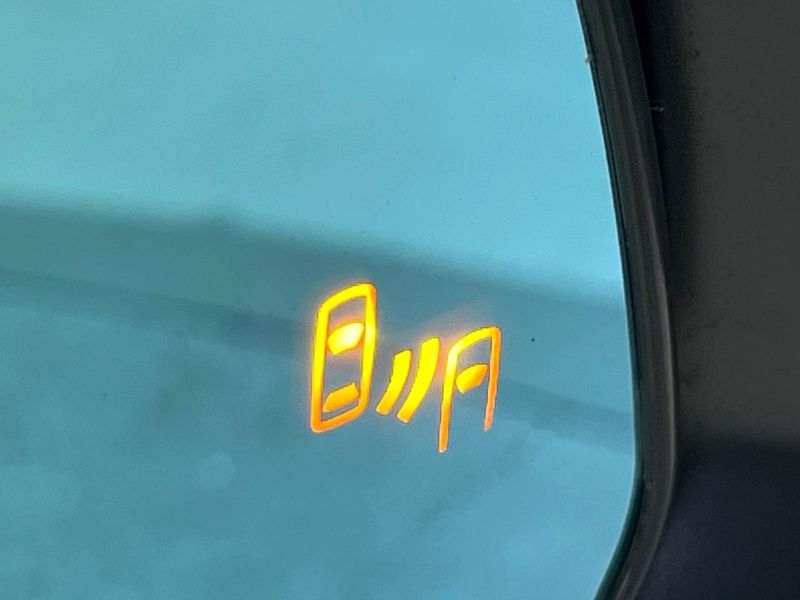 2022 Toyota Harrier Hybrid 6AA-AXUH80 (UW-6a7a9150a11ba)[20]
