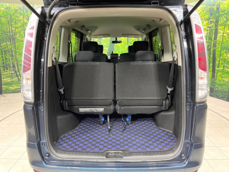 2012 Nissan Serena DBA-C26 (UW-6a7a91a894947)[17]
