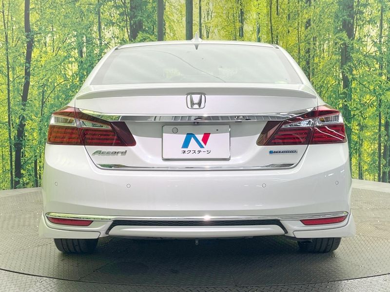 2016 Honda Accord Hybrid DAA-CR7 (UW-6a7a91a96bb54)[27]