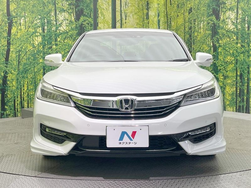 2016 Honda Accord Hybrid DAA-CR7 (UW-6a7a91a96bb54)[9]