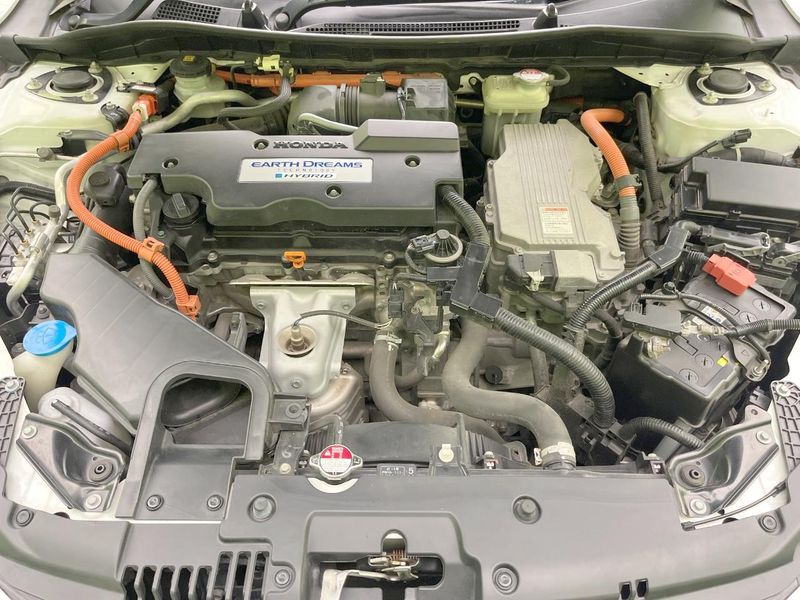 2016 Honda Accord Hybrid DAA-CR7 (UW-6a7a91a96bb54)[7]