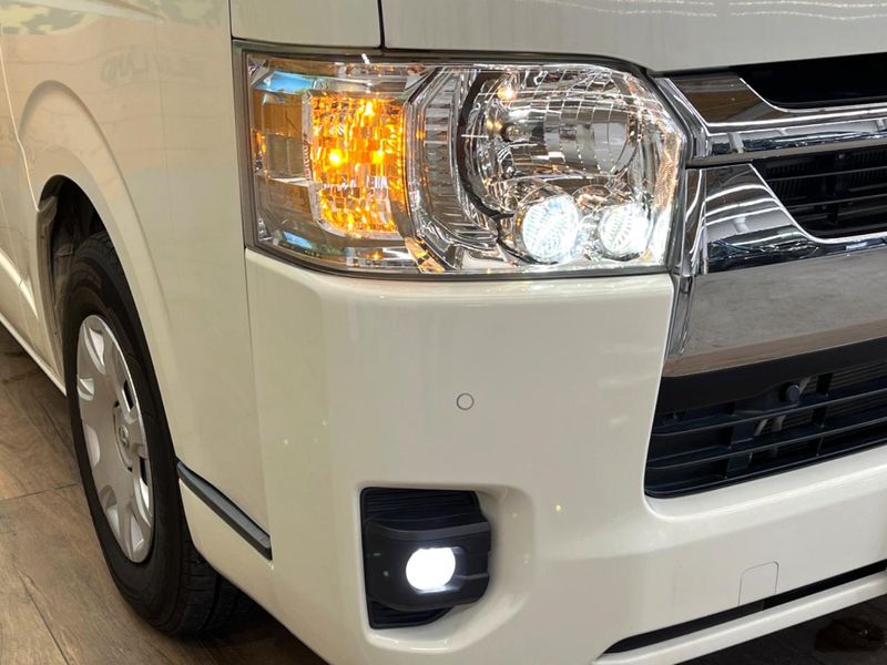 2022 Toyota Hiace Van 3DF-GDH201V (UW-6a7a91e56db1c)[26]