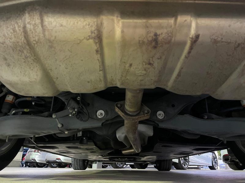 2014 Mazda Atenza Sedan LDA-GJ2FP (UW-6a7a91ff28a6a)[16]