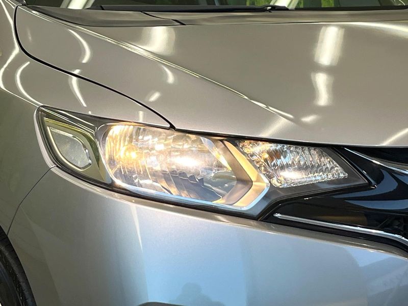 2015 Honda Fit DBA-GK3 (UW-6a7a920051850)[7]