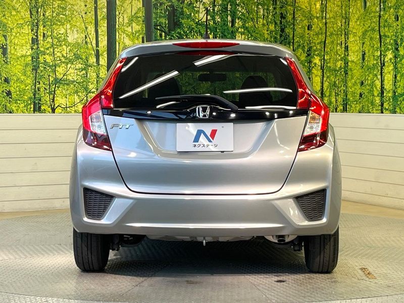 2015 Honda Fit DBA-GK3 (UW-6a7a920051850)[25]