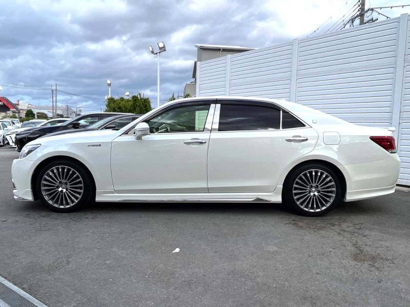 2015 Toyota Crown Majesta DAA-GWS214 (UW-6a7a9225c6703)[14]