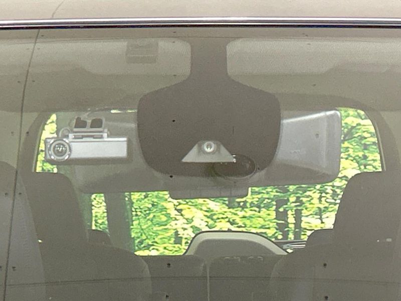 2020 Nissan Serena DAA-HFC27 (UW-6a7a92482b08a)[4]