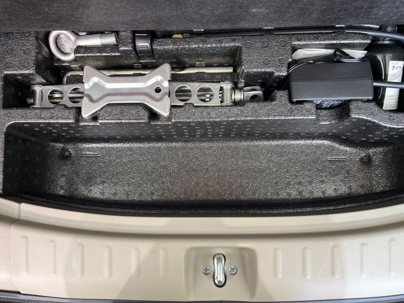 2014 Honda N-BOX DBA-JF1 (UW-6a7a926a7277a)[11]