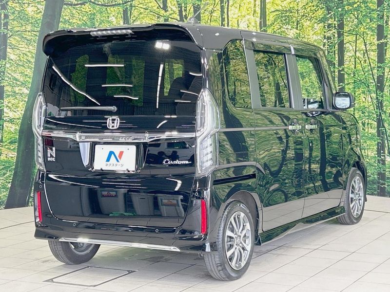 2022 Honda N-BOX CUSTOM 6BA-JF3 (UW-6a7a929318231)[18]