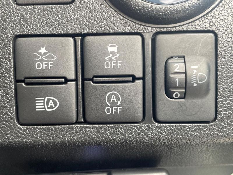 2023 Daihatsu Mira Tocot 5BA-LA550S (UW-6a7a92ff1553d)[10]