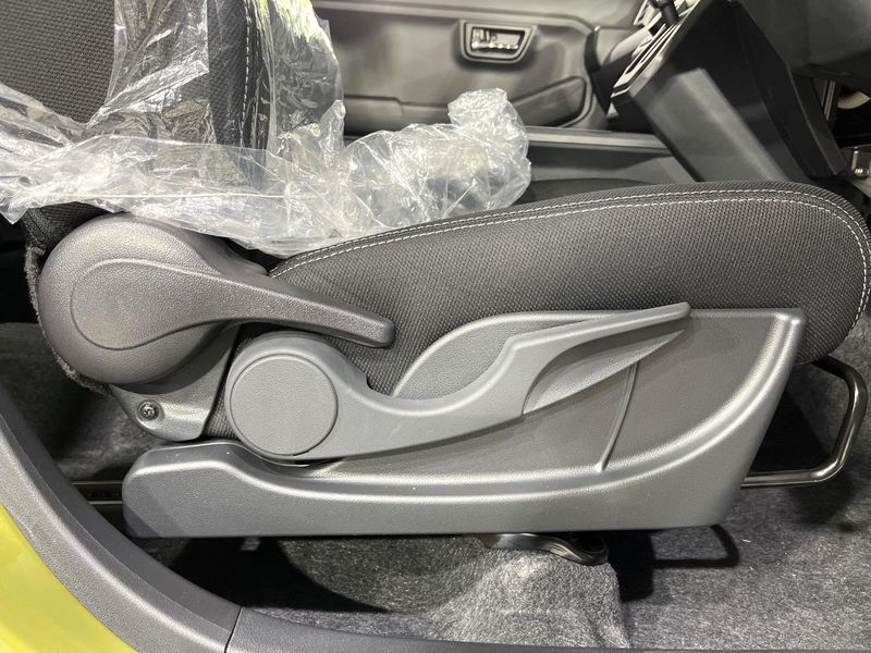 2025 Daihatsu Taft 5BA-LA900S (UW-6a7a93330e55d)[16]