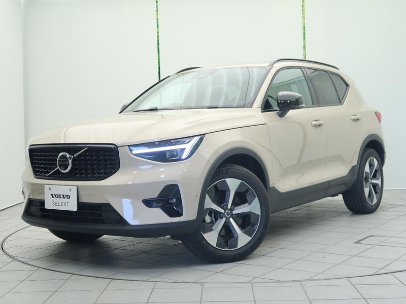 2025 Volvo XC40 5AA-XB420TXCM2 (UW-6a7a9336eebbc)[0]