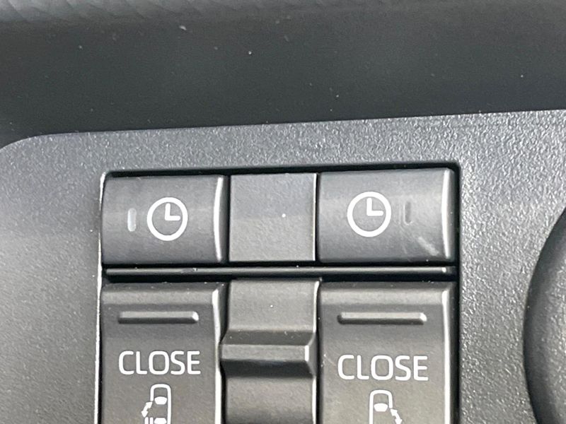 2022 Toyota Roomy 5BA-M910A (UW-6a7a935086fe0)[27]