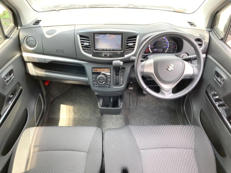 2014 Suzuki Wagon R Stingray DBA-MH34S (UW-6a7a936f5b498)[20]