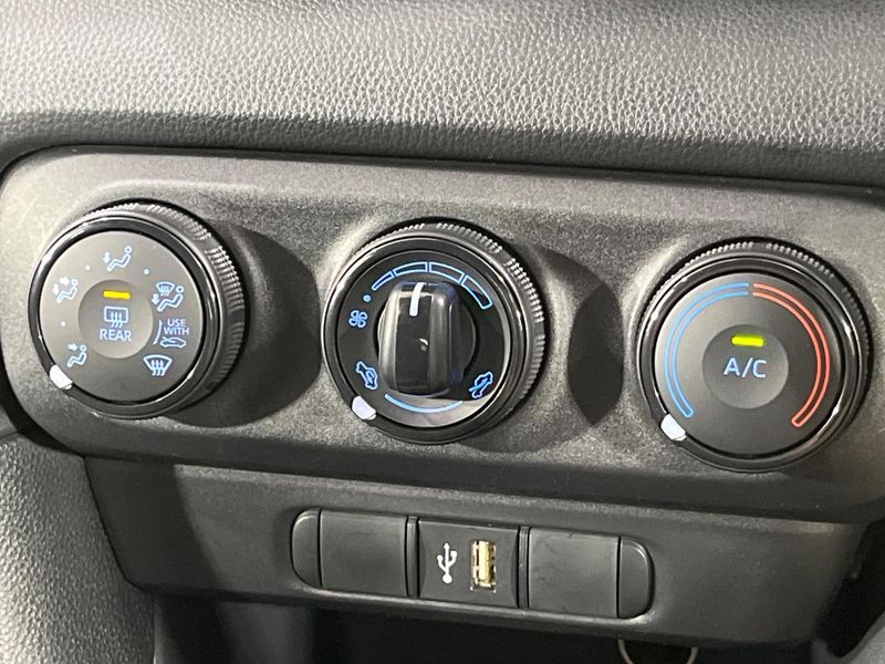 2023 Toyota Yaris 5BA-MXPA15 (UW-6a7a93c740005)[20]