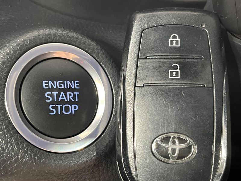 2023 Toyota Yaris 5BA-MXPA15 (UW-6a7a93c740005)[18]