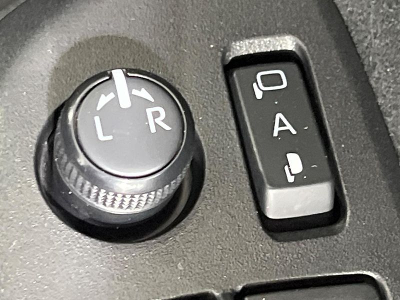 2023 Toyota Yaris 5BA-MXPA15 (UW-6a7a93c740005)[10]