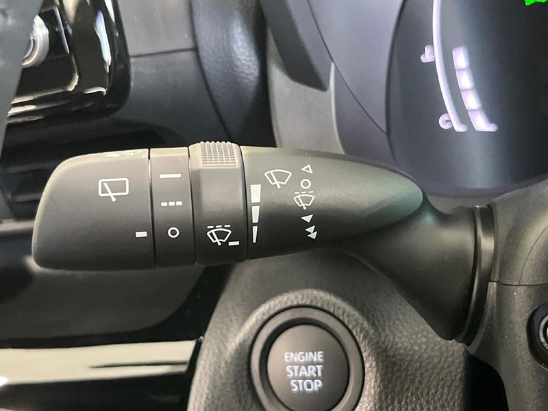 2025 Toyota Yaris Cross 5BA-MXPB10 (UW-6a7a93c87c9bc)[15]