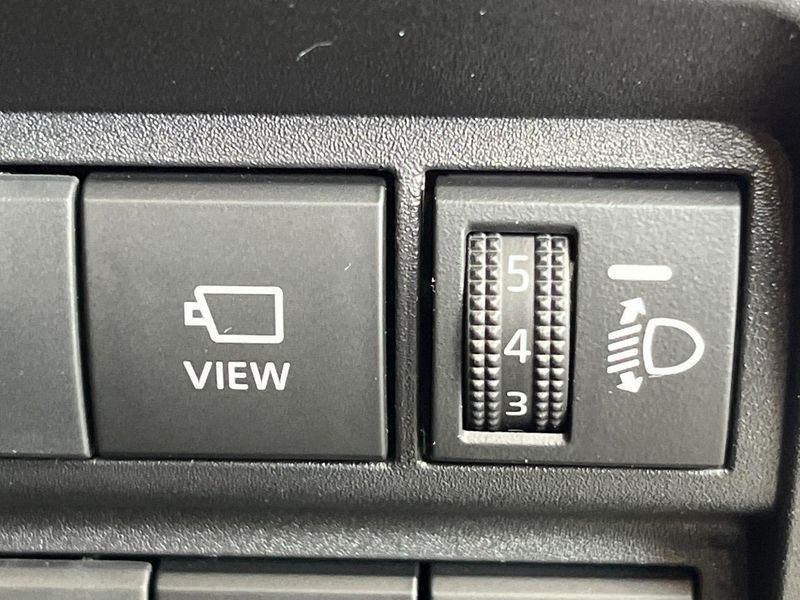 2025 Toyota Yaris Cross 5BA-MXPB10 (UW-6a7a93c87c9bc)[23]