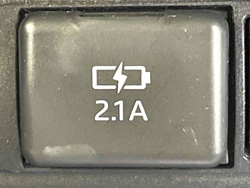 2022 Toyota Yaris Cross 6AA-MXPJ10 (UW-6a7a93d175360)[22]