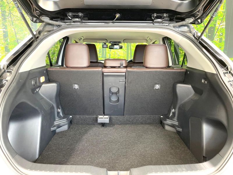2022 Toyota Yaris Cross 6AA-MXPJ10 (UW-6a7a93d175360)[29]