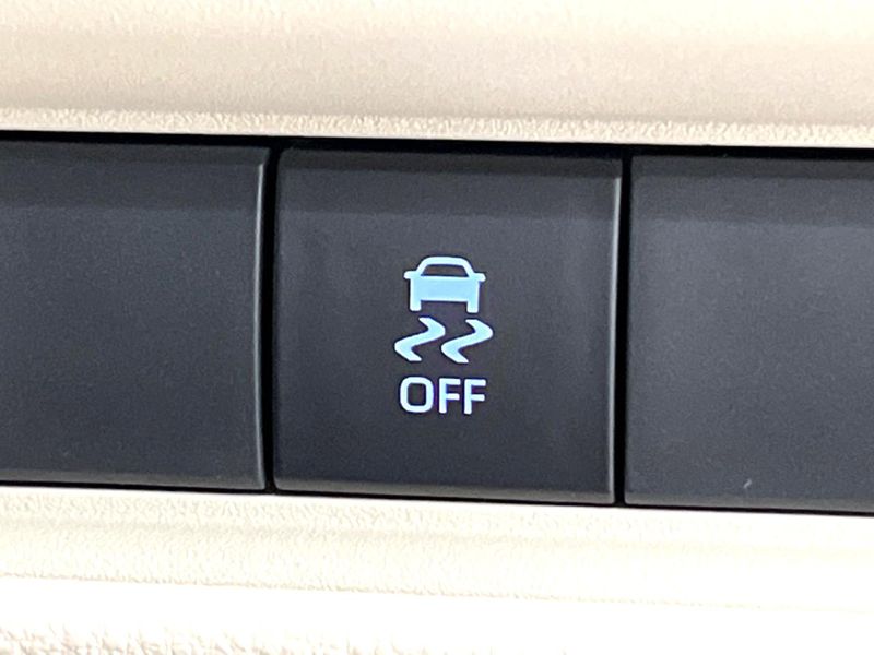 2026 Toyota Sienta 6AA-MXPL10G (UW-6a7a93ea8e701)[12]