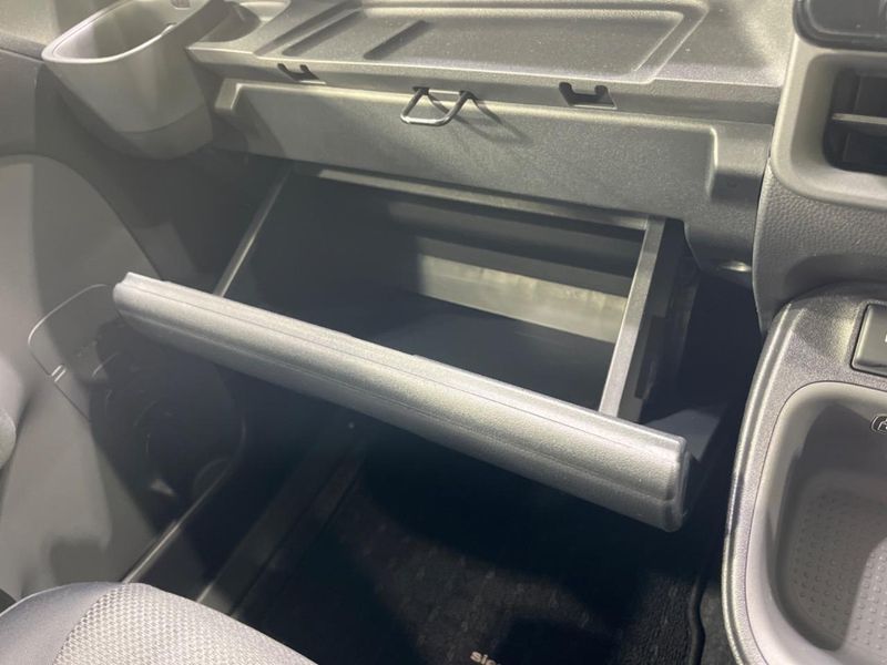 2023 Toyota Sienta 6AA-MXPL15G (UW-6a7a93ecad29c)[6]