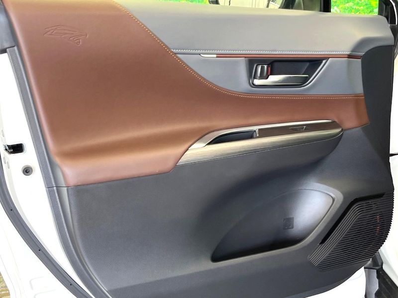 2021 Toyota Harrier 6BA-MXUA80 (UW-6a7a93f49bf58)[5]