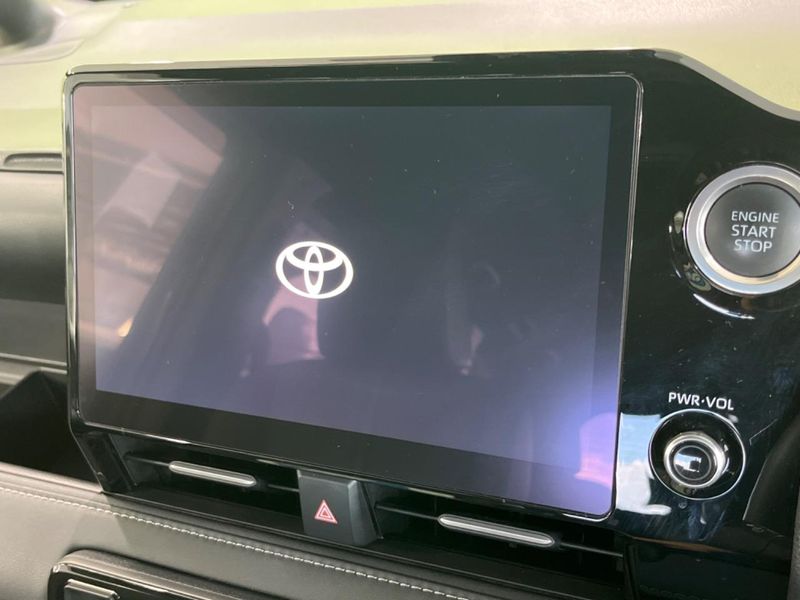 2023 Toyota Noah 6BA-MZRA90W (UW-6a7a940a8c8cc)[25]