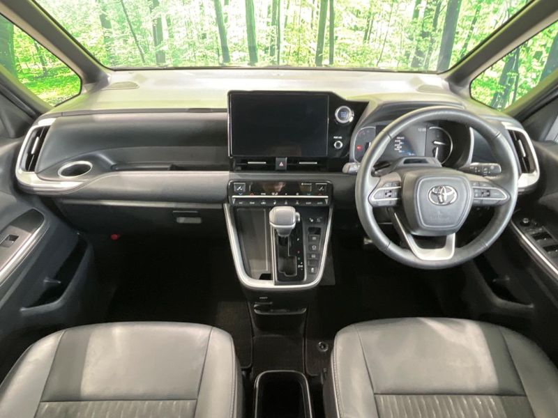 2023 Toyota Noah 6BA-MZRA90W (UW-6a7a940a8c8cc)[24]