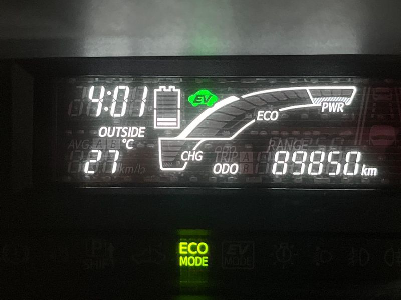 2015 Toyota Aqua DAA-NHP10 (UW-6a7a941adb17e)[2]