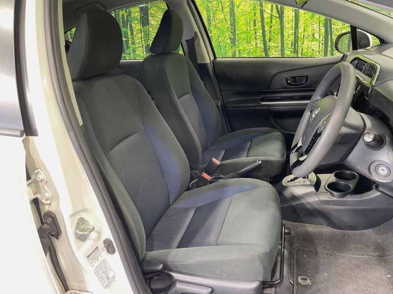 2018 Toyota Aqua DAA-NHP10 (UW-6a7a942624b01)[27]